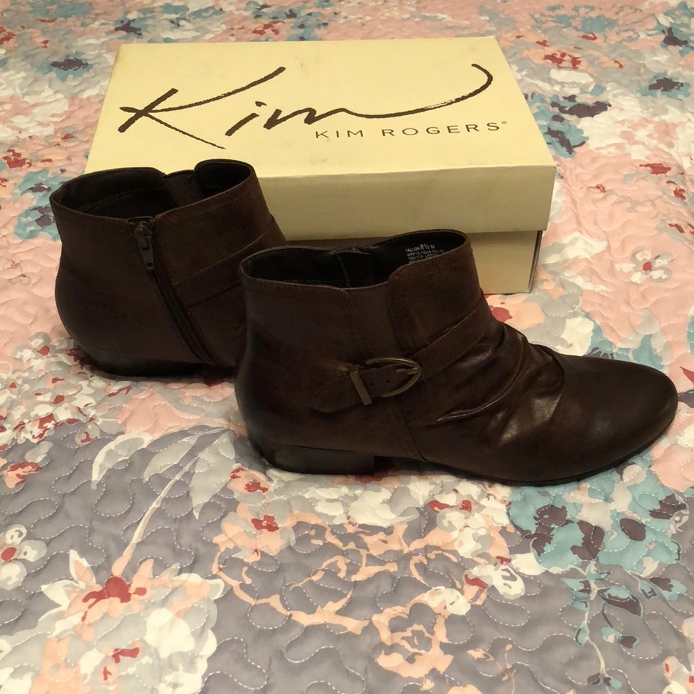 Size 8.5 Kim Rogers ankle boots
